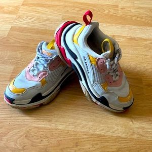 Women’s chunky sneaker Triple S